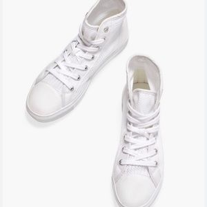 White High Top Sneakers size 8.5